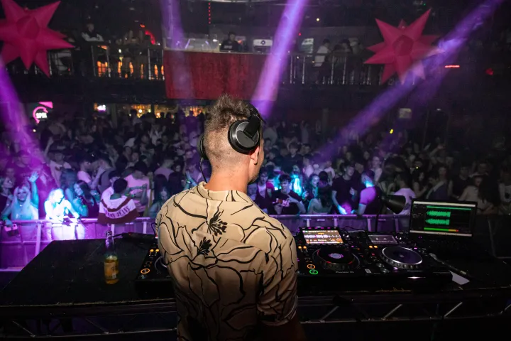 Freshers DJ2